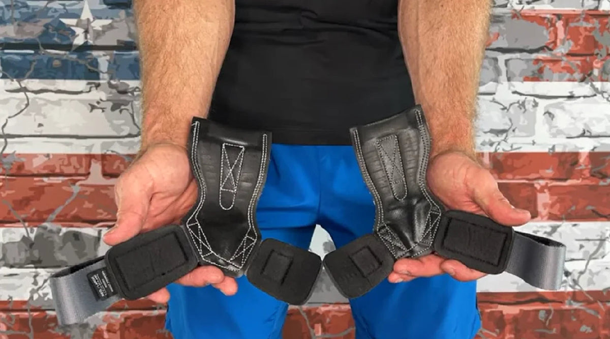 Versa Grippsのパワーグリップを左右の手のひらにのせた写真