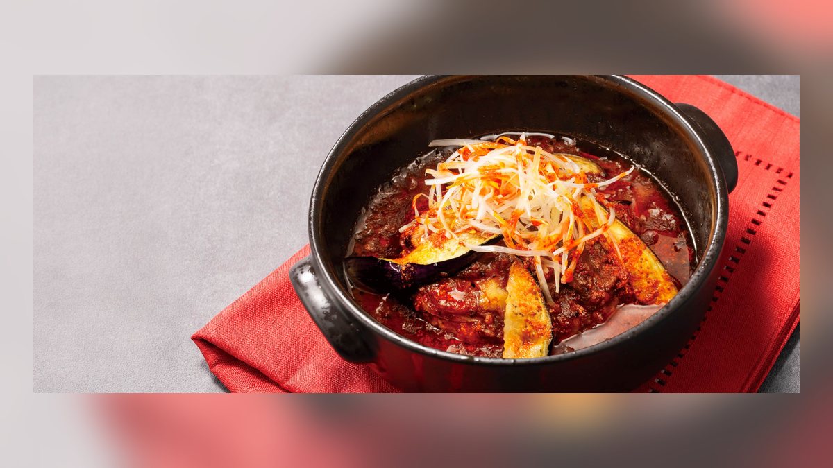 デニーズの麻辣土鍋ハンバーグの写真（公式サイトより）