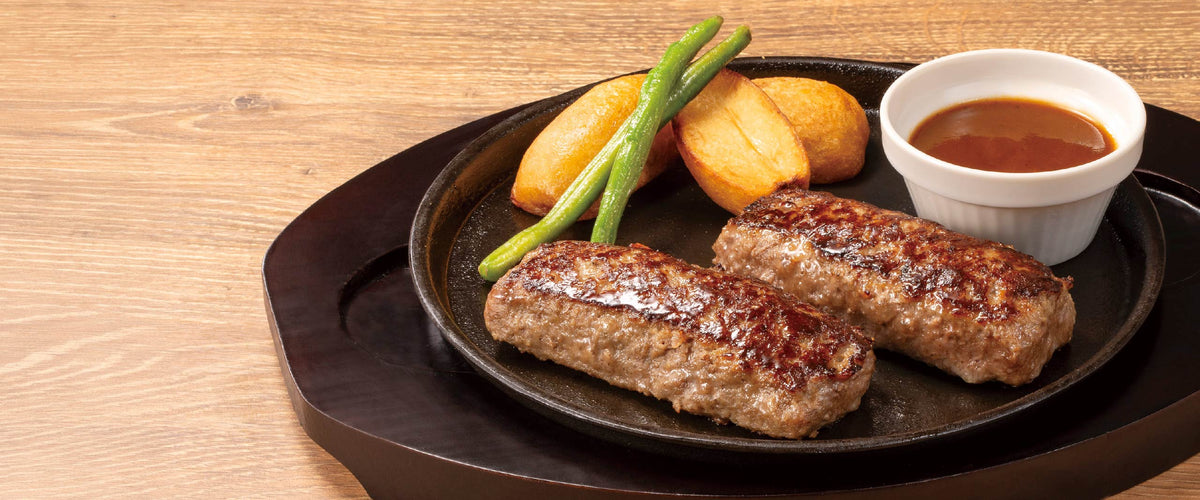 デニーズのBEEFハンバーグステーキ。外食でたんぱく質を取れるメニューの例