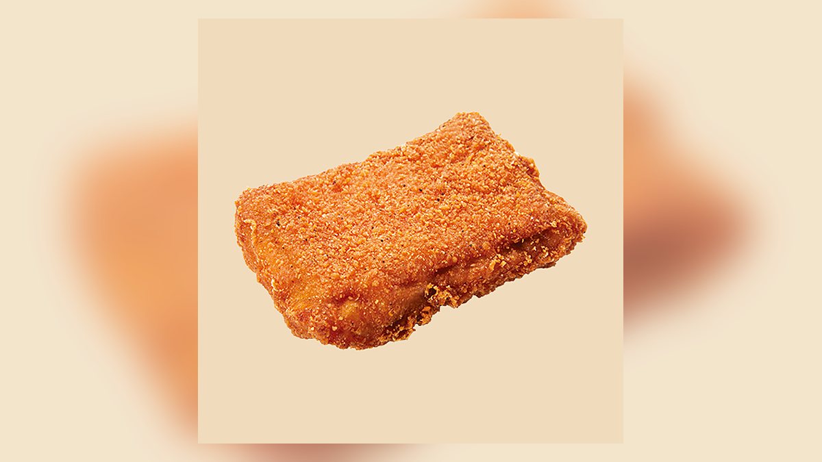 ファミマのファミチキの写真（公式サイトより）