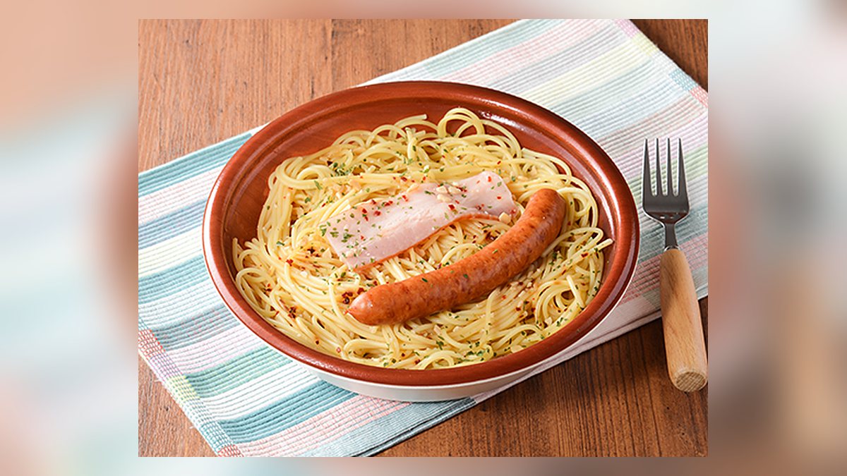 ローソンの麺たっぷり!大盛 ペペロンチ…の写真（公式サイトより）