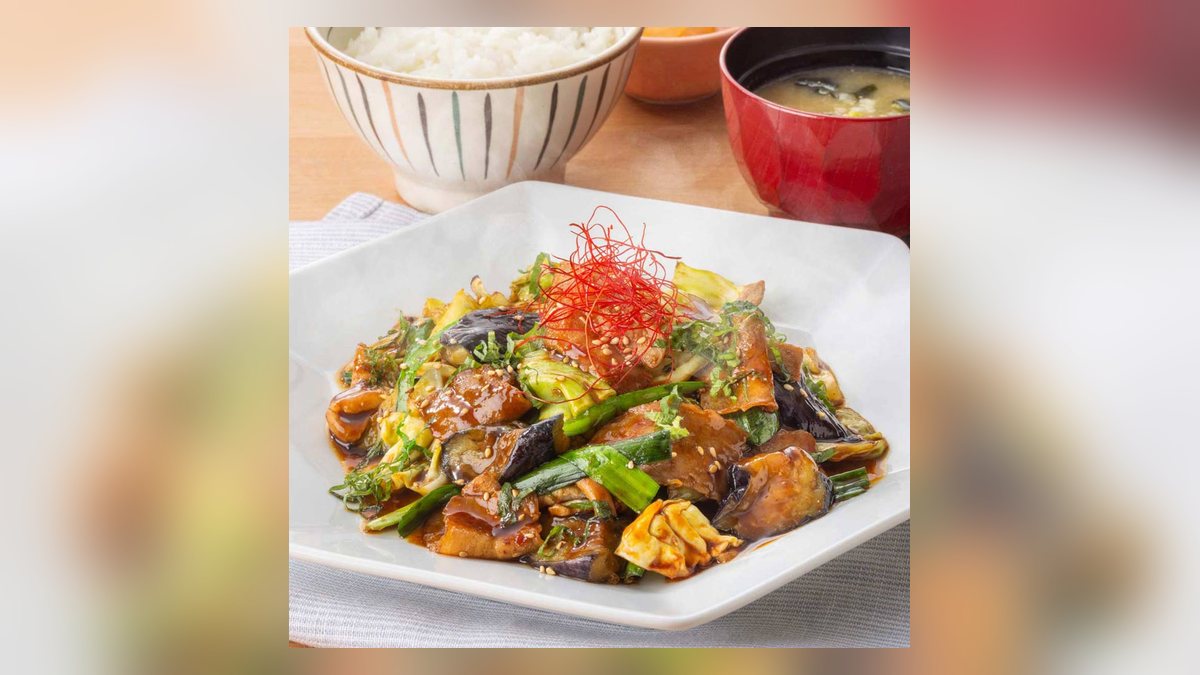 【大戸屋】茄子と豚肉のコク旨味噌炒め定食(白ご飯)はたんぱく質21.9g。41位