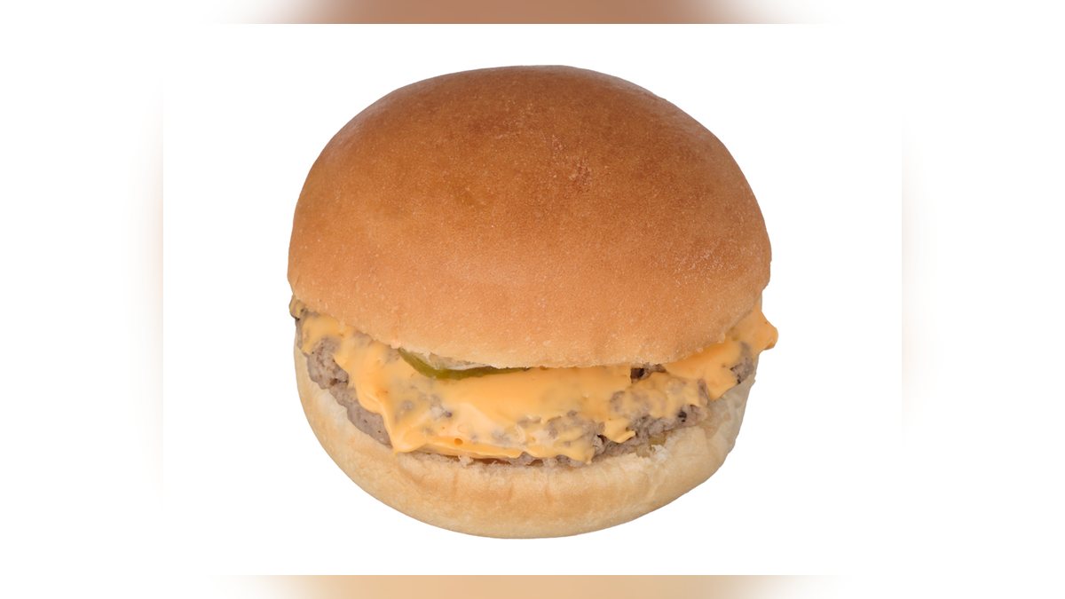 セブンイレブンの極み ちぃずバーガーの写真（公式サイトより）