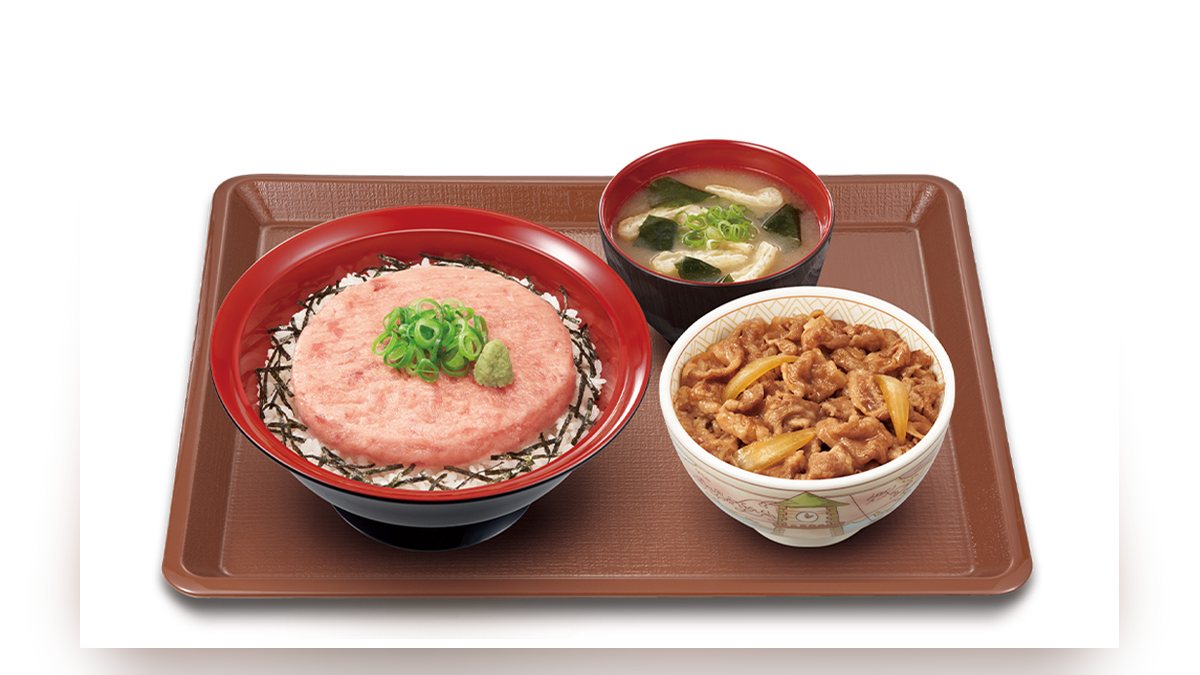 【すき家】まぐろWセットのたんぱく質は44.8g。96品中1位、脂質27.2g