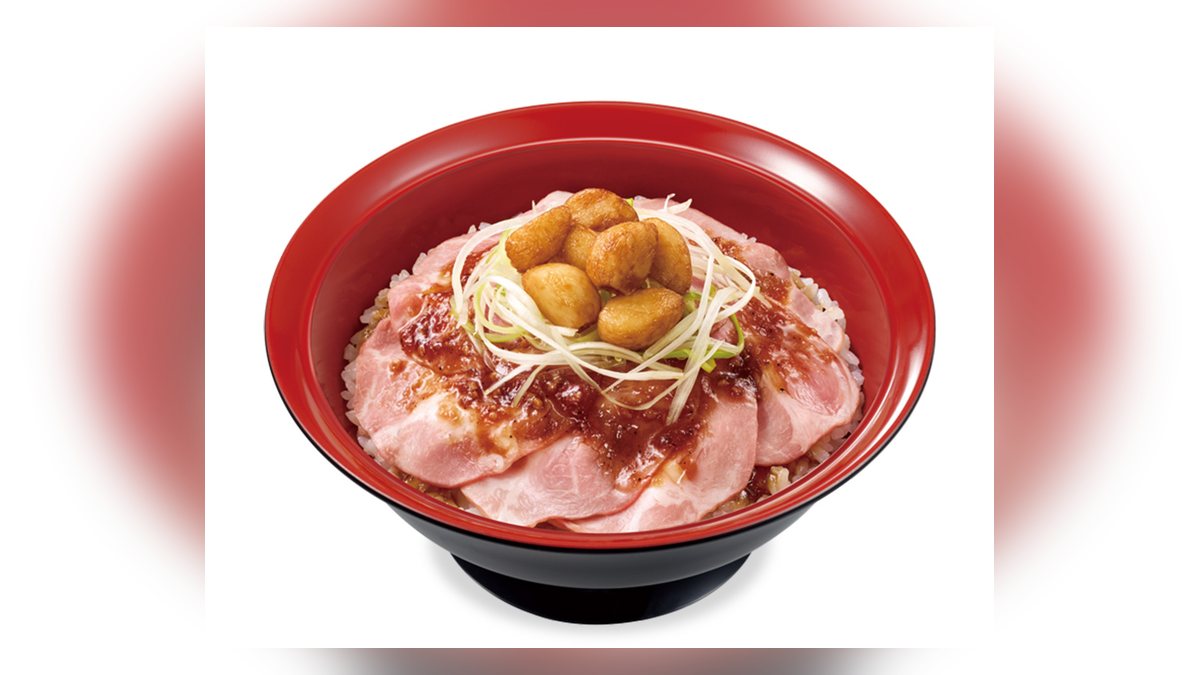 【すき家】にんにくローストポーク丼並盛のたんぱく質は20.5g。96品中88位