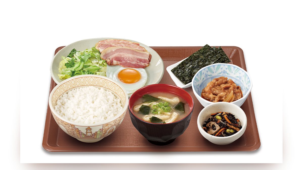 すき家の牛小鉢ベーコンエッグ朝食並盛の写真（公式サイトより）