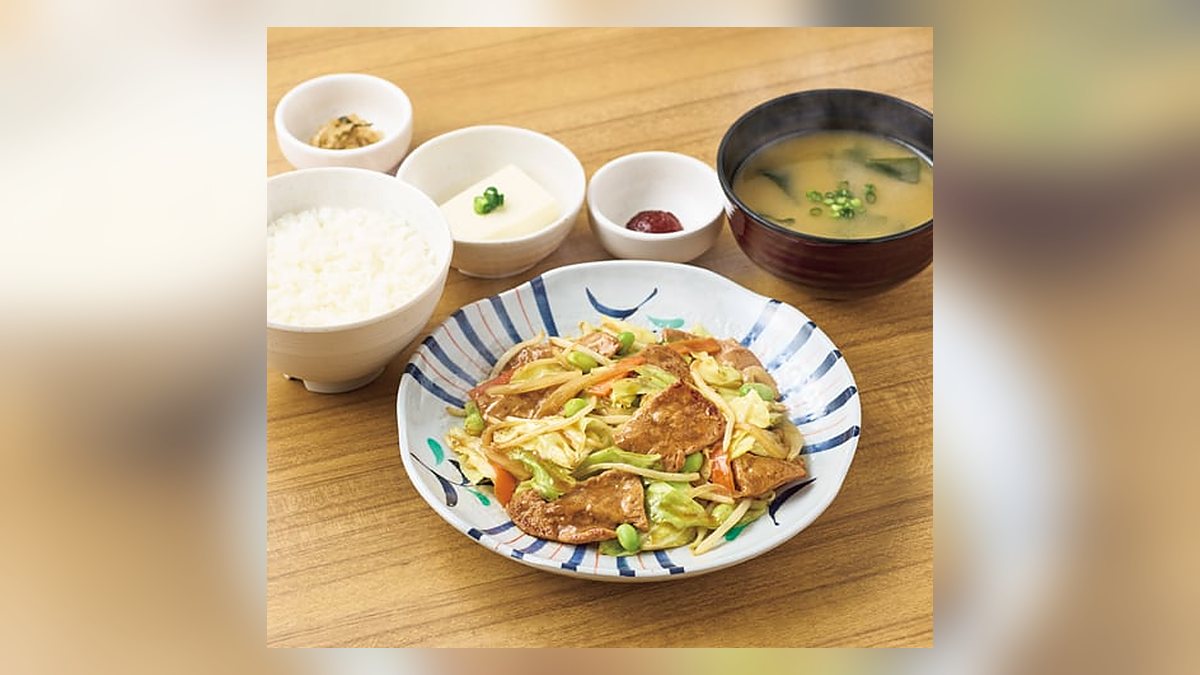 やよい軒の大豆ミートの野菜炒め定食白米の写真（公式サイトより）