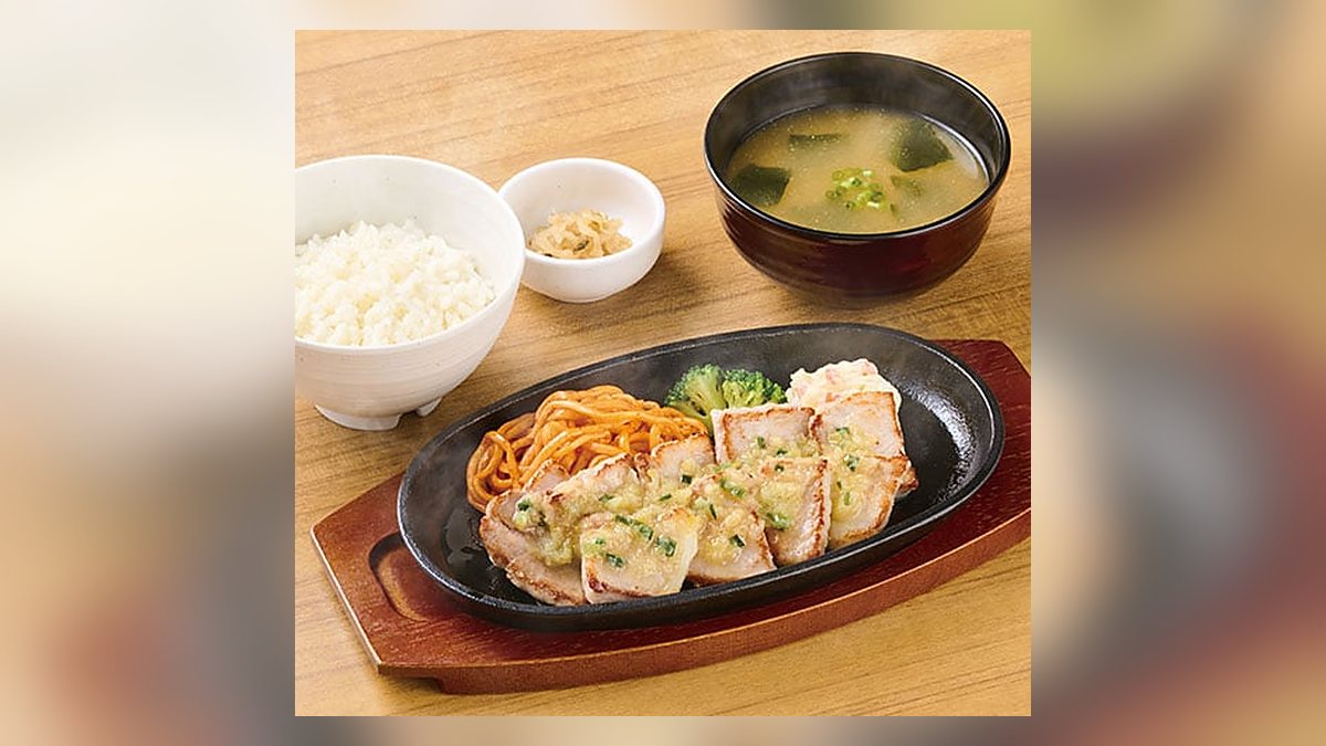 【やよい軒】国産ポークカットステーキ定食白米はたんぱく質37.8g。21位