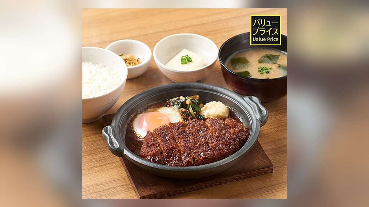 やよい軒の味噌かつ煮定食白米の写真（公式サイトより）
