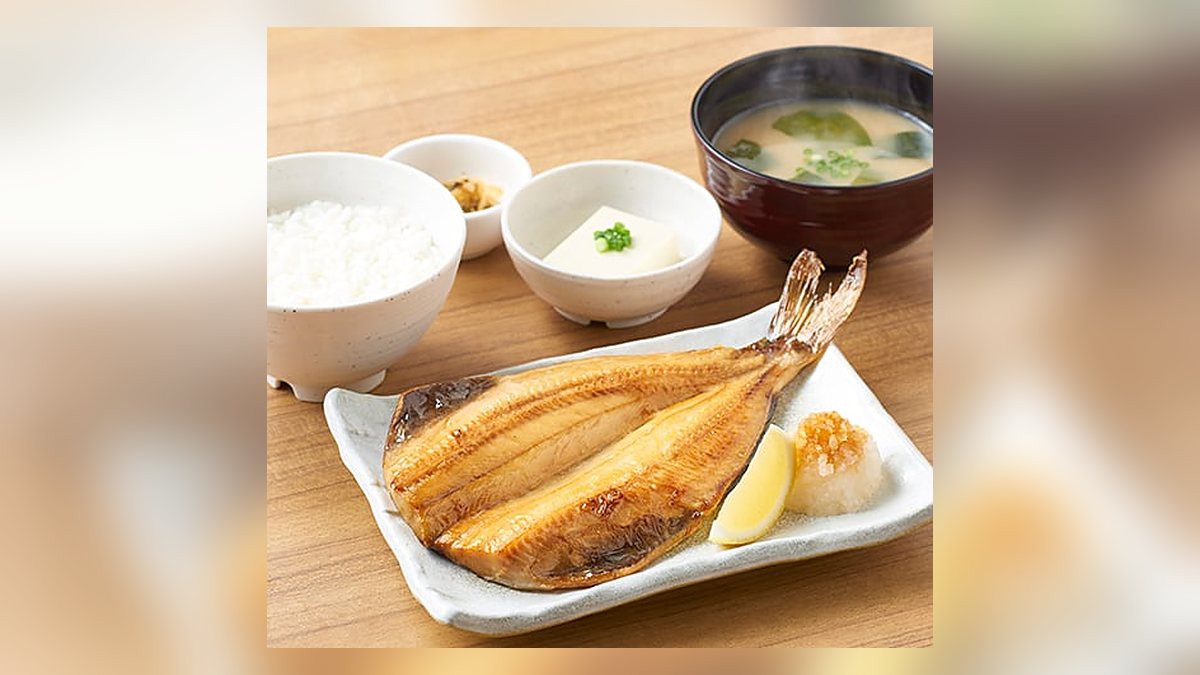 【やよい軒】しまほっけ定食白米のたんぱく質は50.7g。53品中5位