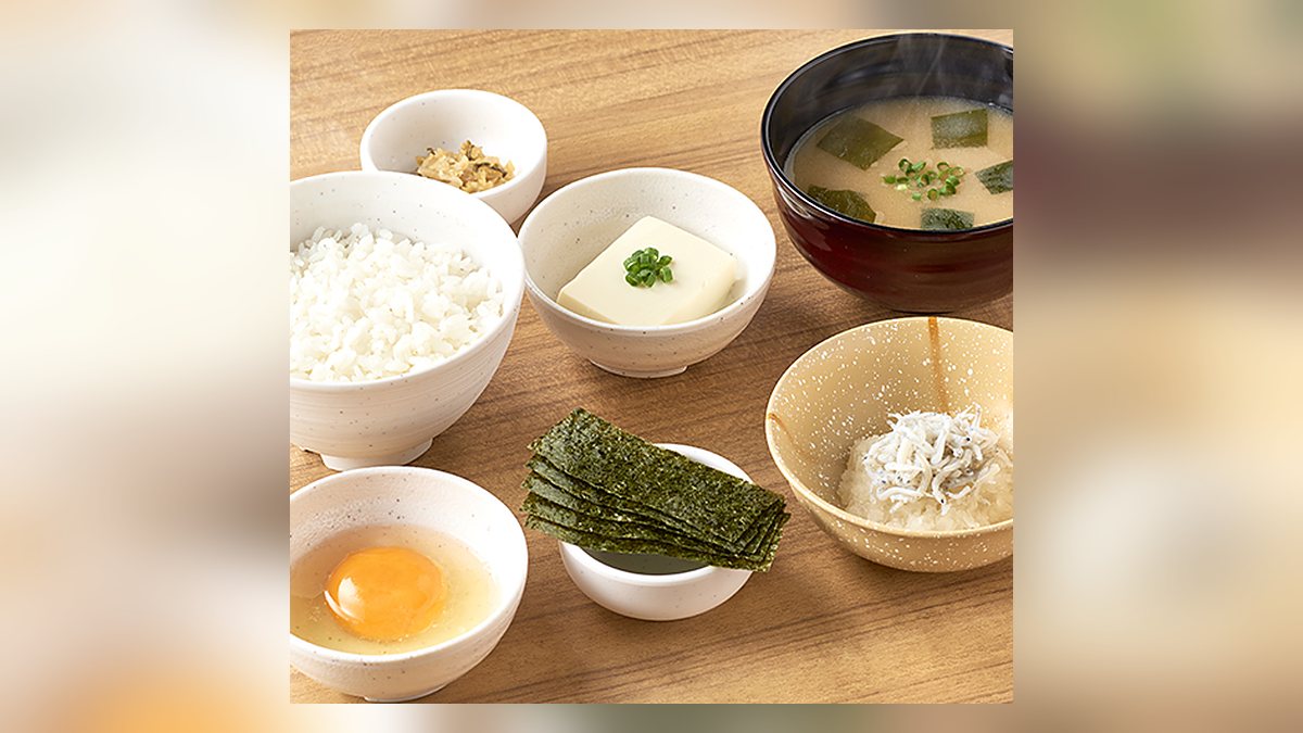 やよい軒のしらすおろし朝食白米の写真（公式サイトより）