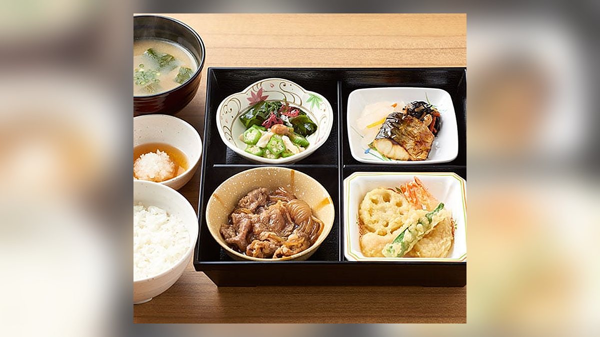 やよい軒のやよい御膳白米の写真（公式サイトより）