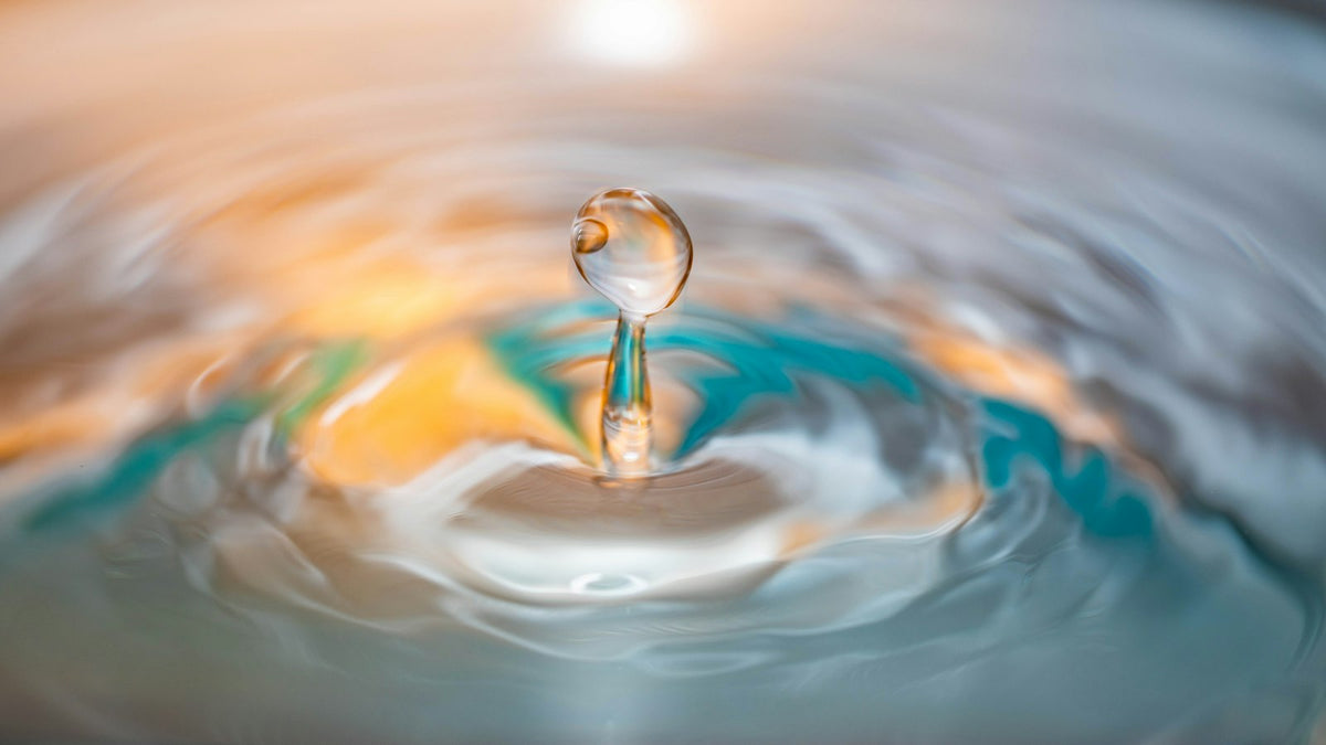 クレアチンの「水分保持」はなぜ起こる？浸透圧とセルボリュマイゼーションの仕組みを図解で整理する
