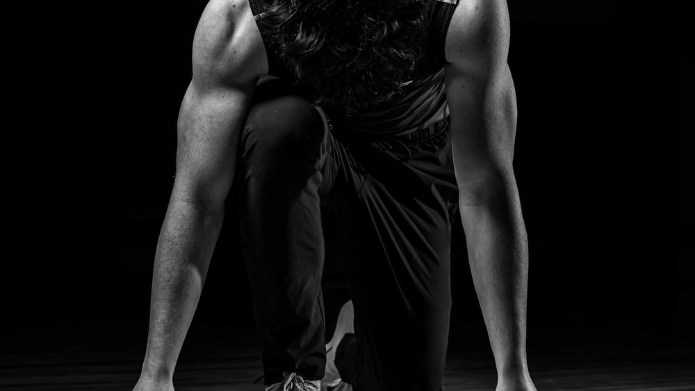 筋肉痛(DOMS)はなぜ起こる？発生のメカニズムと対処法を解説