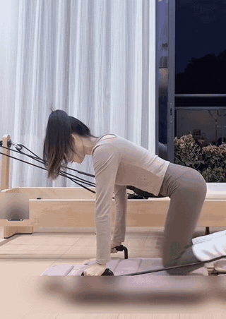 ボードを組み立てて使い始める様子