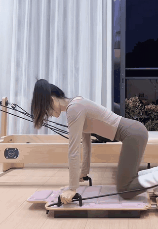 ボードを組み立てて使い始める様子